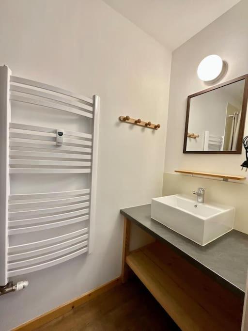 Le Petit Loup, Appartement Neuf Avec Jardin Gerbépal 外观 照片